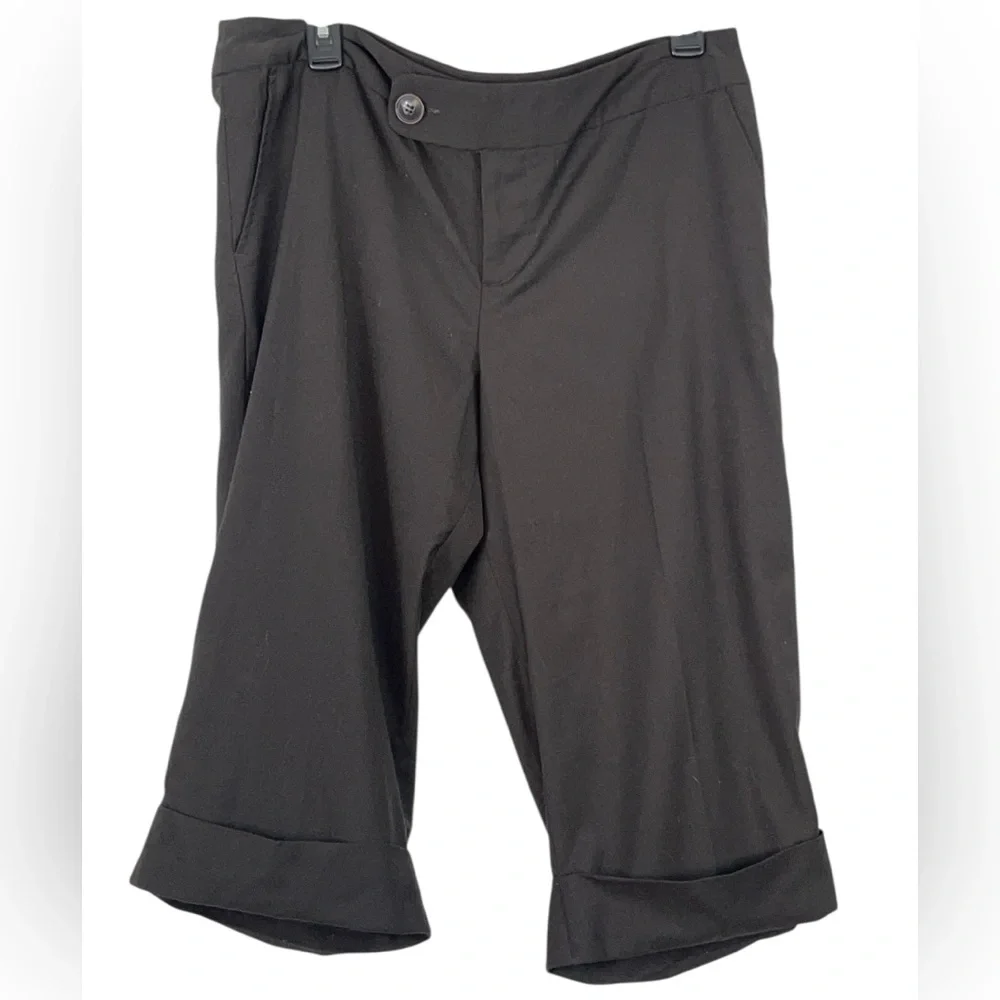 ECI Bermuda shorts with cuffed hem. Size 12 GUC
Color is brown. - Picture 5 of 9